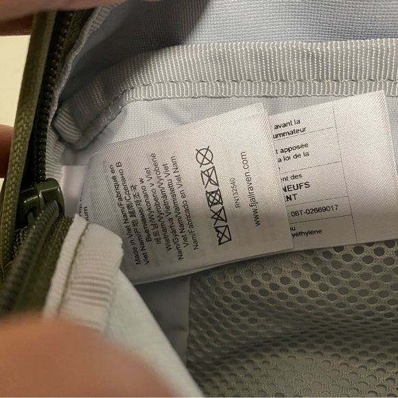 NWT FJALLRAVEN ULVO EVERYDAY OUTDOOR HIP PACK  MEDIUM IN LAUREL GREEN - Picture 8 of 14